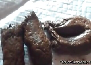 Solo scat on the floor video about to make you hard